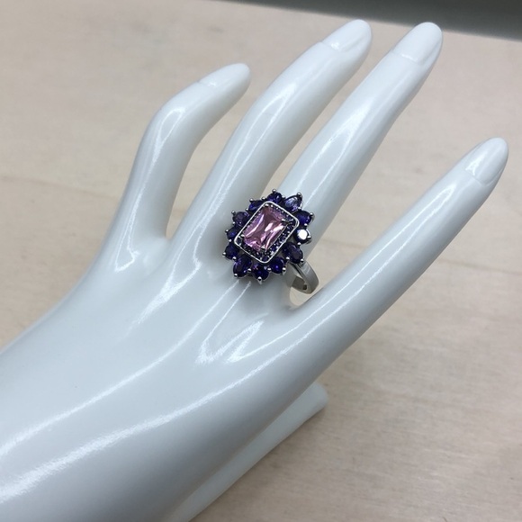 Sparkling crystal faux gemstone costume ring, statement style 9.5 - Picture 1 of 6